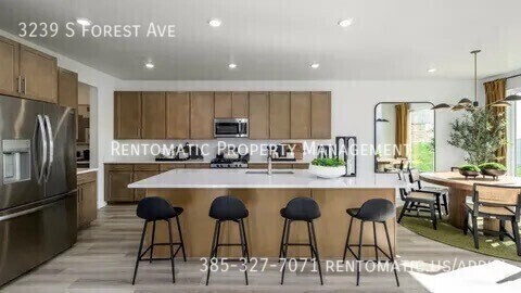 Foto del edificio - 3239 S Forest Ave
