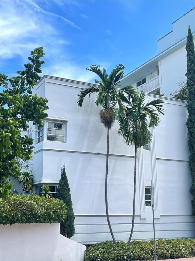Foto del edificio - 305 Jefferson Ave