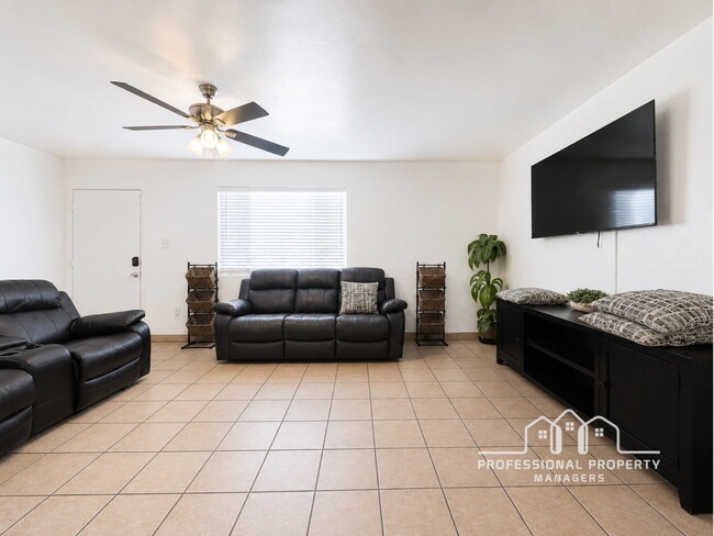 Building Photo - 3-bedroom, 2-bathroom home in La Verne Terrace