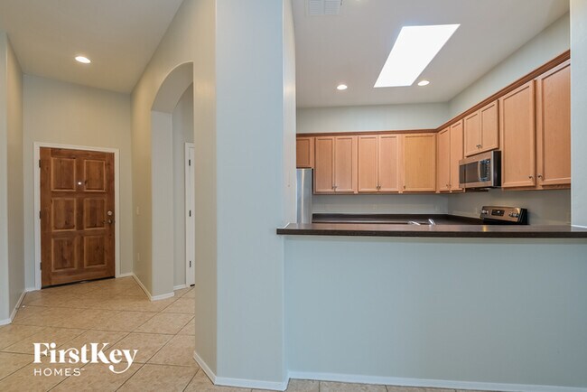 Building Photo - 10423 S Painted Mare Dr