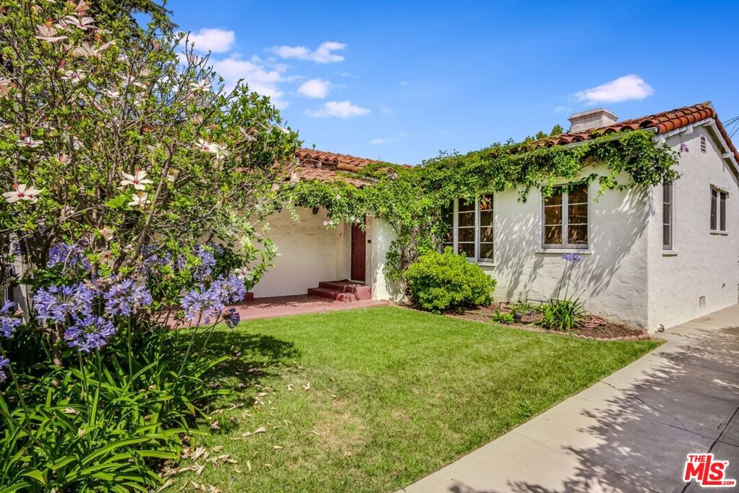 Foto principal - 10514 Rochester Ave