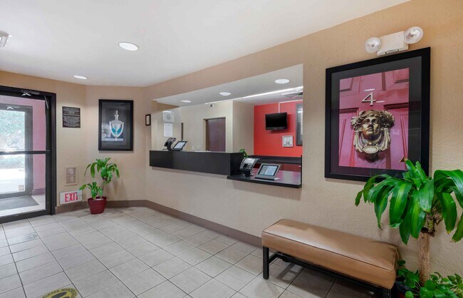 Foto del edificio - Furnished Studio-Jacksonville - Lenoir Ave...