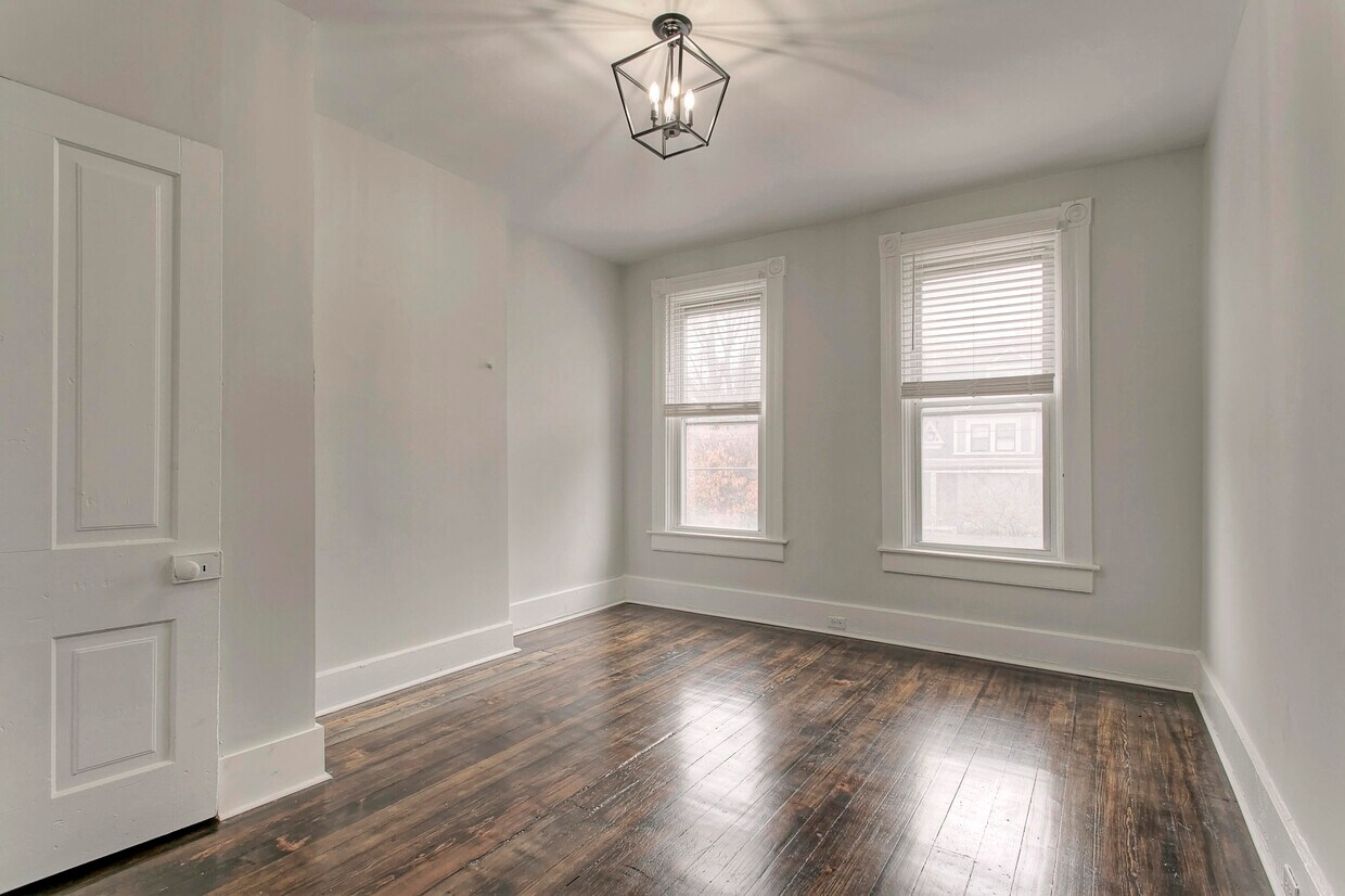 Primary Photo - 517 Sanford St
