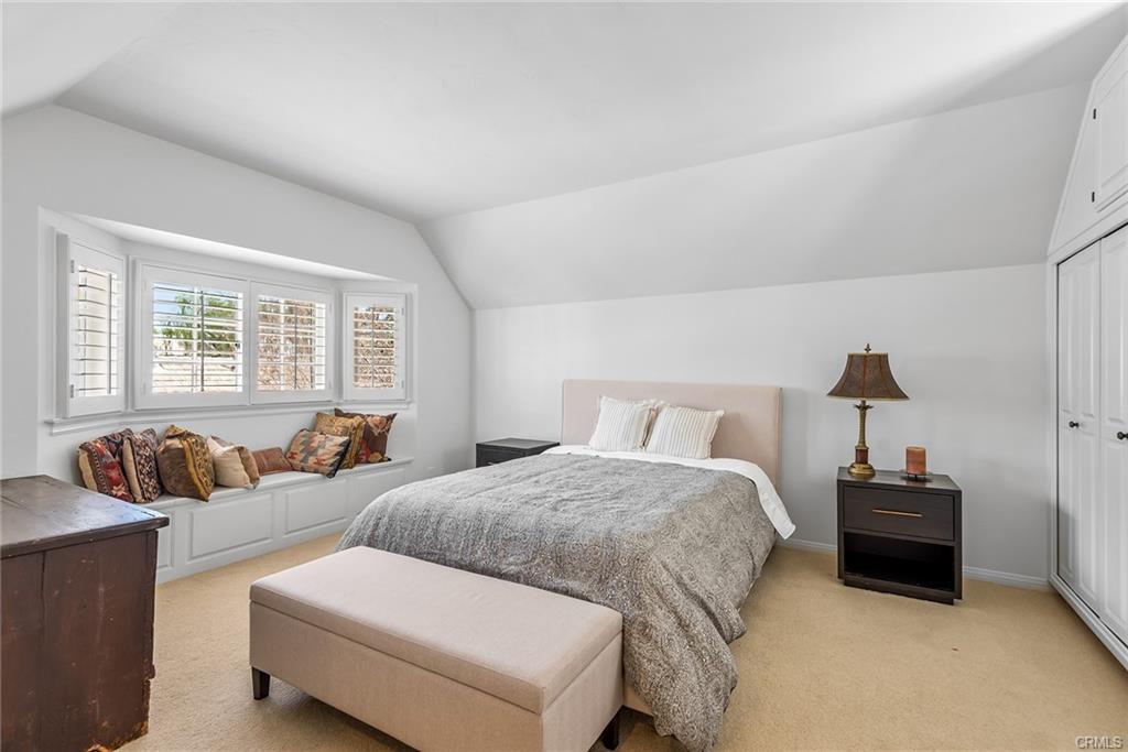 Foto principal - 24308 Bridle Trail Rd