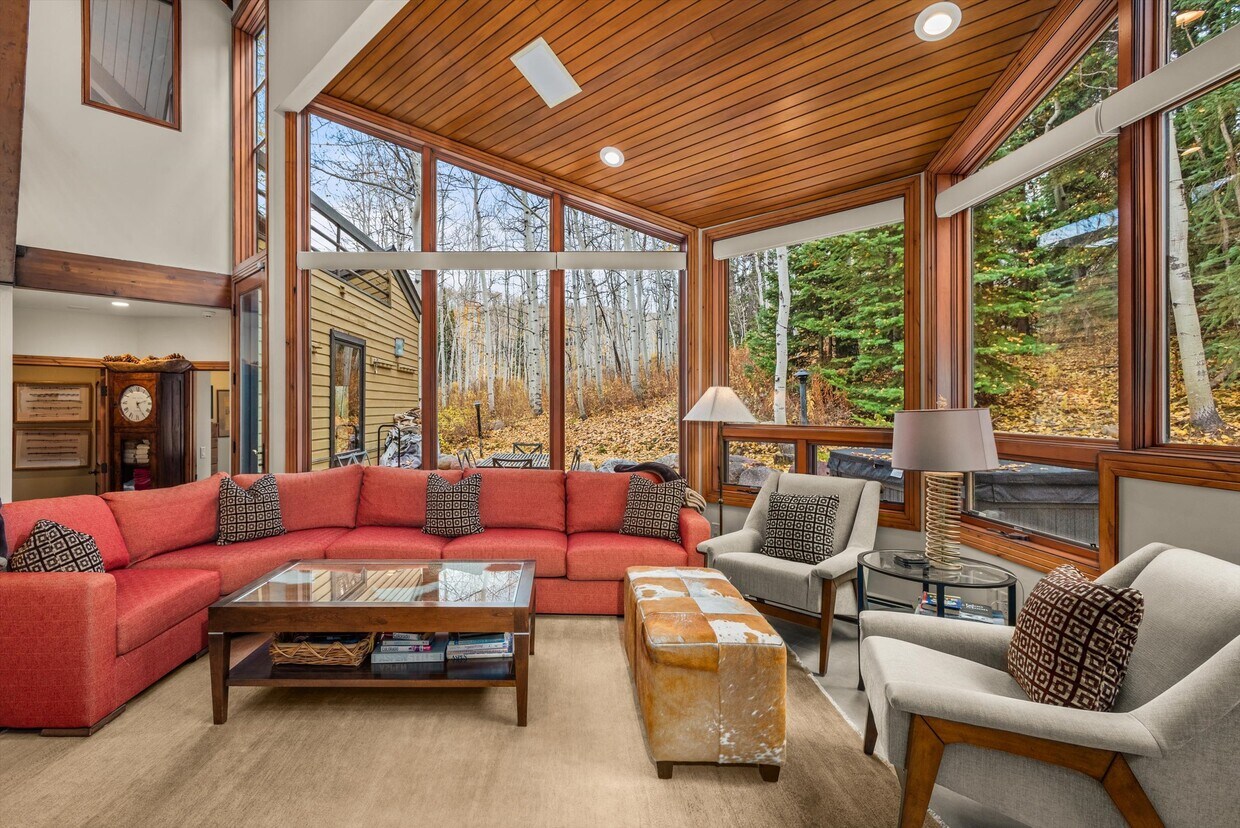 Foto principal - 140 Forest Ln