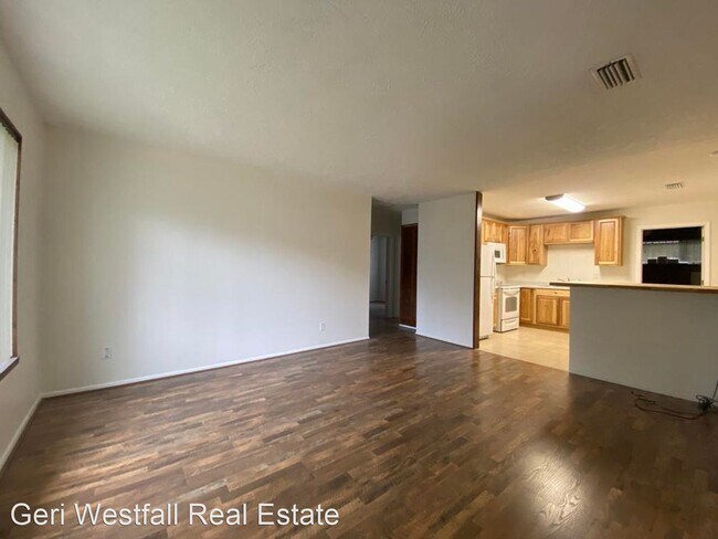Building Photo - 2 br, 1 bath House - 1584 Valencia Ave.