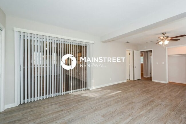 Building Photo - 3 Bedroom Pet-Friendly Home in Tampa, FL w...