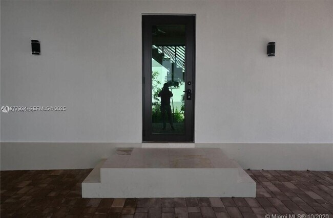 Foto del edificio - 14 Coral Dr