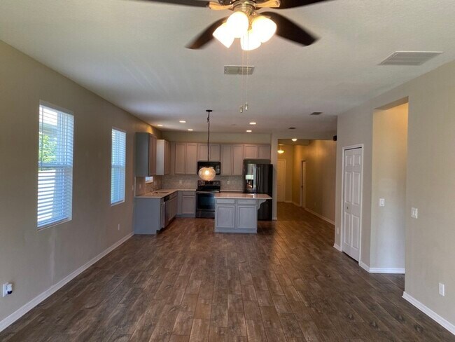 Building Photo - 5369 Carrara Ct