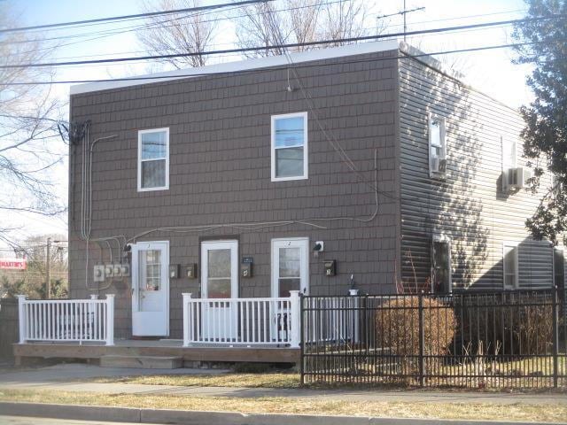 Building Photo - 1 Bedroom, 1 Bath Second-Floor Apartment for Rent, Pet Friendly.