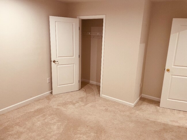 Foto del edificio - 4130 Mill View Dr
