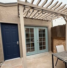 Building Photo - 502 Cincinnati Ave