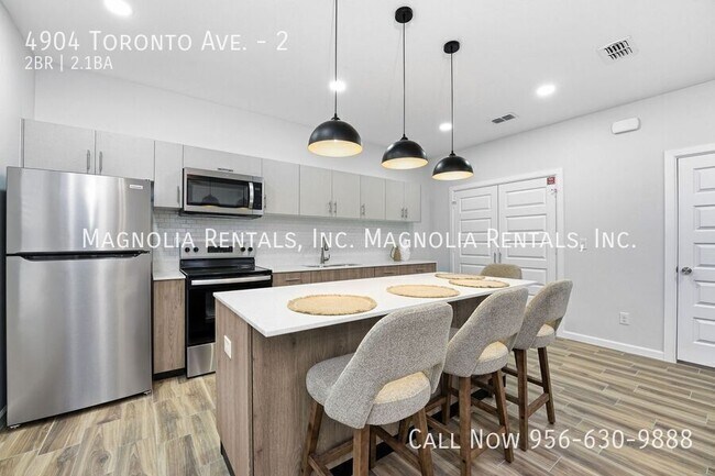 Foto del edificio - 4904 Toronto Ave