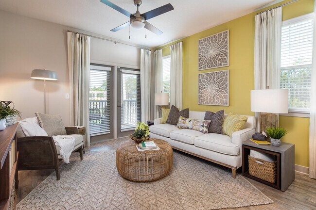 Foto del edificio - Pier Park Crossings