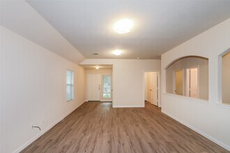 Building Photo - 5435 Latta Plantation Dr