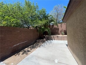 Building Photo - 10922 Moonbeam Glow Ln