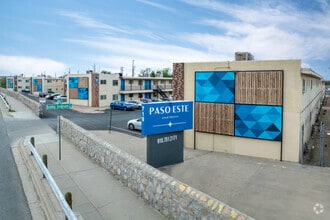 Building Photo - Paso Este