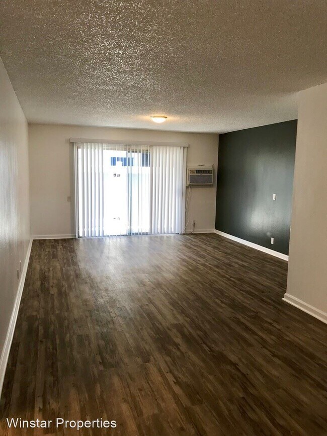 Foto del edificio - 2 br, 1 bath Apartment - 317 E La Palma Ave