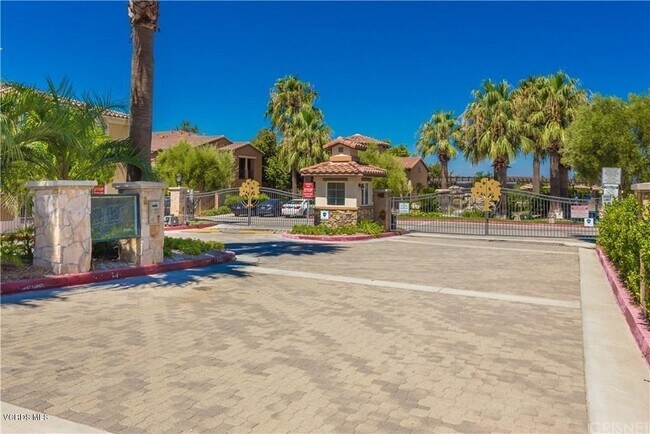 Foto del edificio - 17977 Lost Canyon Rd