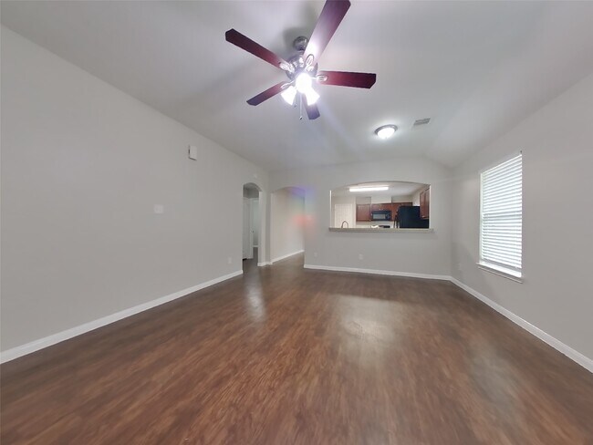 Foto del edificio - 21419 Palma Grove Way