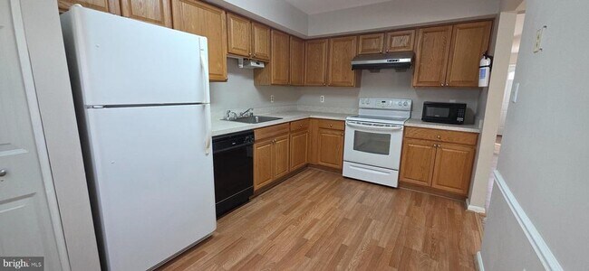 Foto del edificio - 5510 La Cross Ct