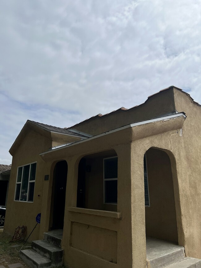 Building Photo - 7826 La Salle Ave