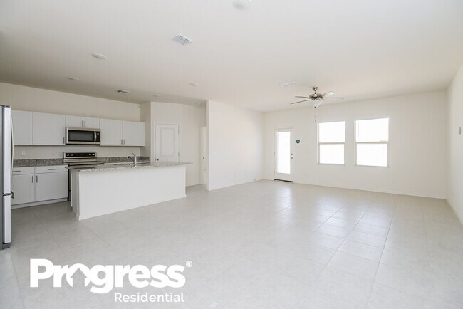 Building Photo - 35466 W San Capistrano Ave