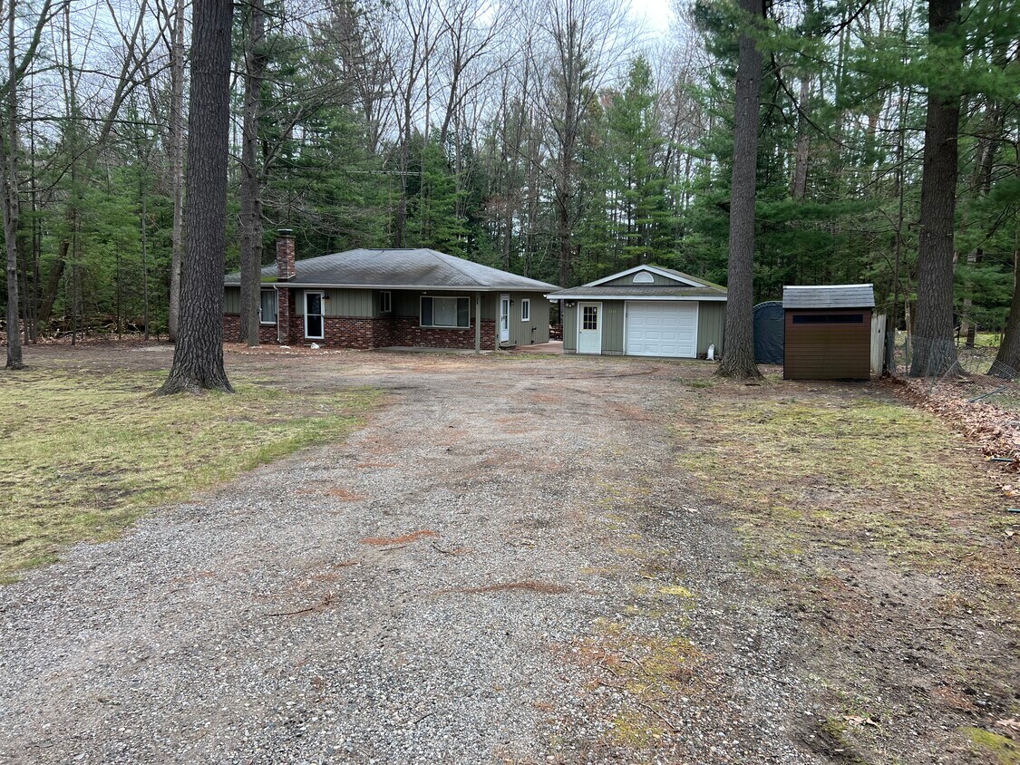 Foto principal - 1111 Woodsdale Dr