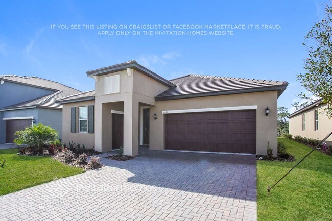 Building Photo - 14133 17th Ct E