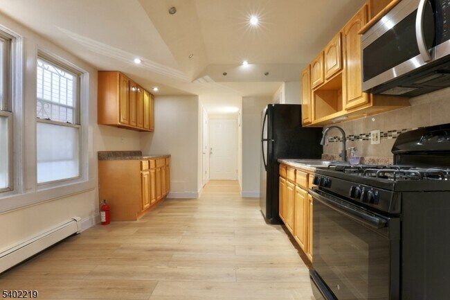 Foto del edificio - 859 Lafayette St