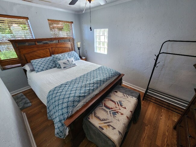 Foto del edificio - Quaint 1 bed 1bath Apartment