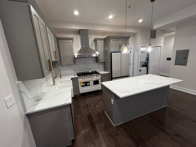 Foto del edificio - 4819 Main St