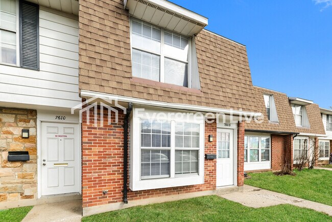 Foto del edificio - 7608 Mt Whitney