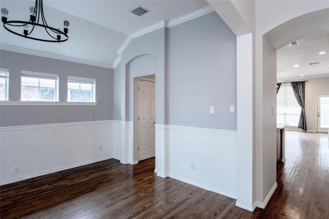 Building Photo - 2551 Windgate Dr