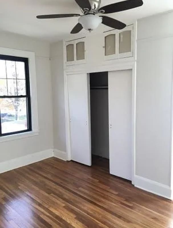 Foto del edificio - 100 Van Buskirk Rd