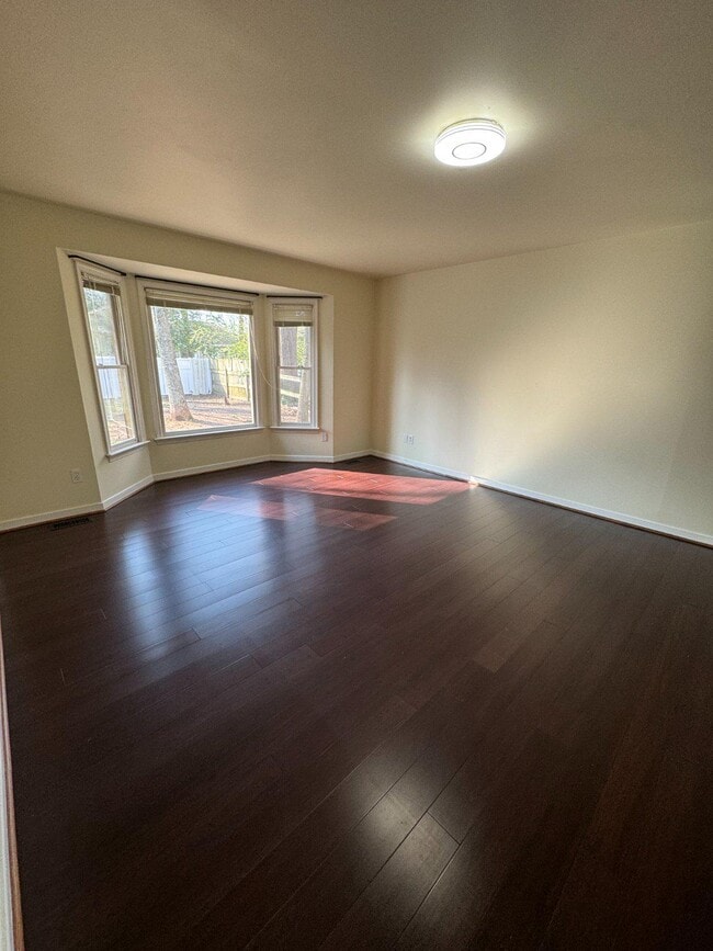 Building Photo - 1115 Aquia Dr