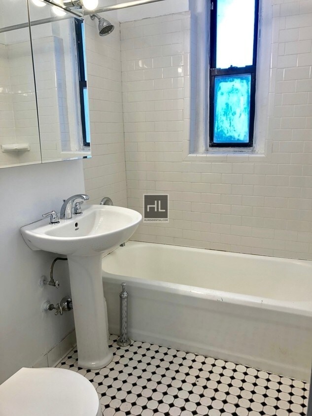 Building Photo - 32-06 47th Street #3A