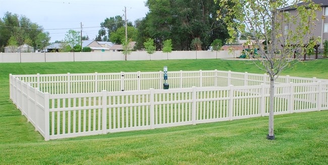 Área de juegos para las mascotas - Eastgate at Greyhawk