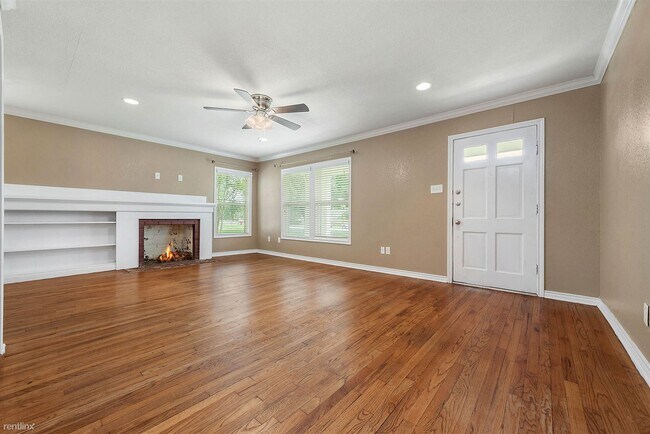 Foto del edificio - 4 br, 3 bath House - 305 Francis Dr 305 Fr...