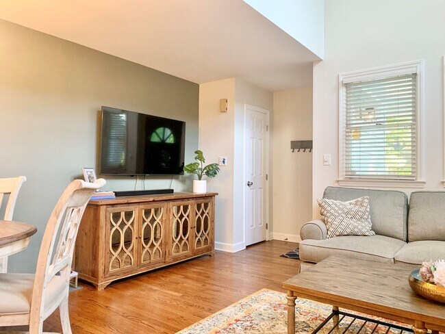 Foto del edificio - Dilworth Home - T.R. Lawing Realty Property