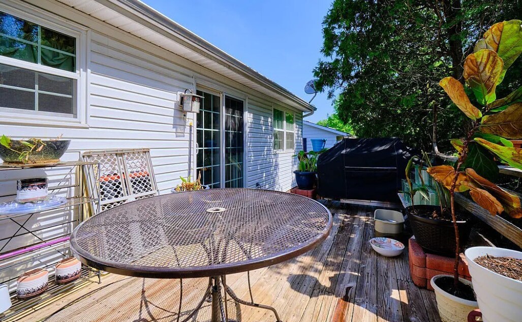 1988 Parkwood Rd, Charleston, WV 25314 House Rental in Charleston, WV