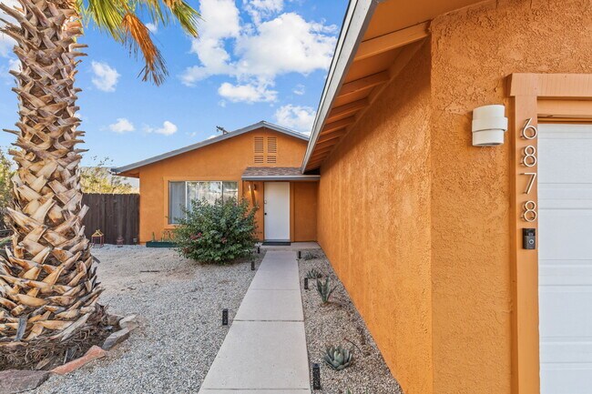 Foto del edificio - 6878 Ivanpah Ave