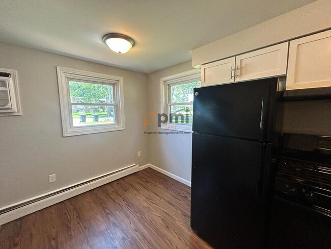 Foto del edificio - 2591 Parkview St