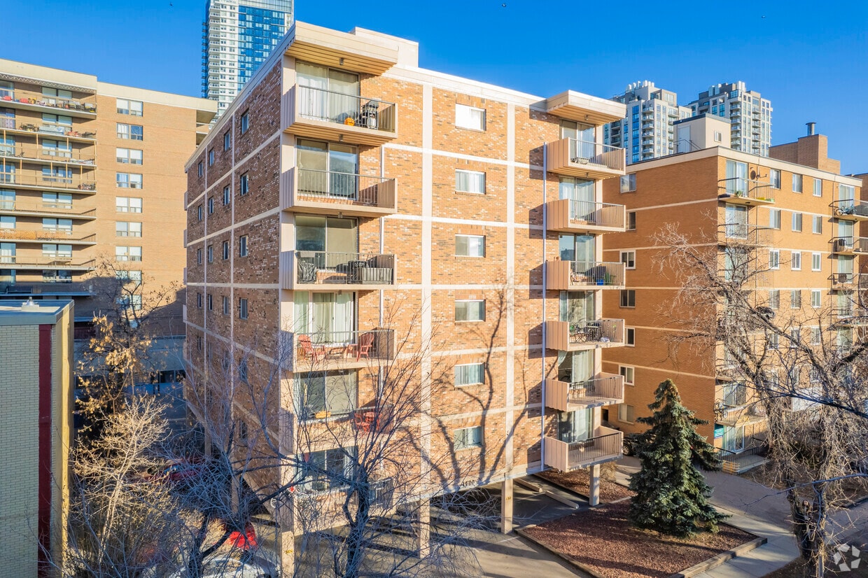 Primary Photo - Cameo Apartments
