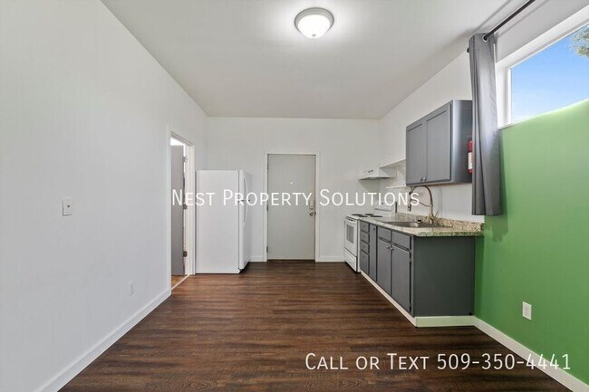 Foto del edificio - 7458 Bouldercrest Rd NE