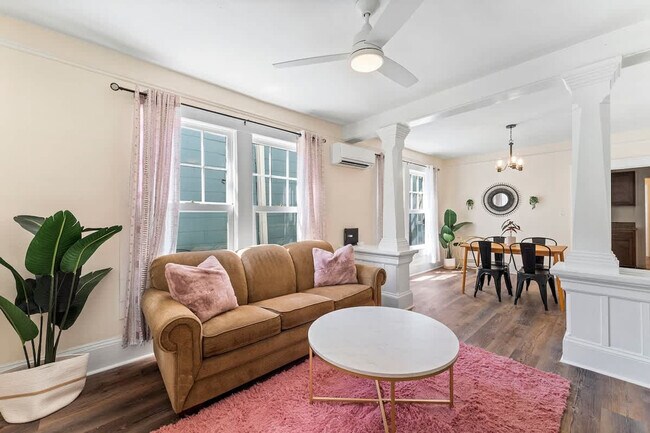 Foto del edificio - 117 E 4th St