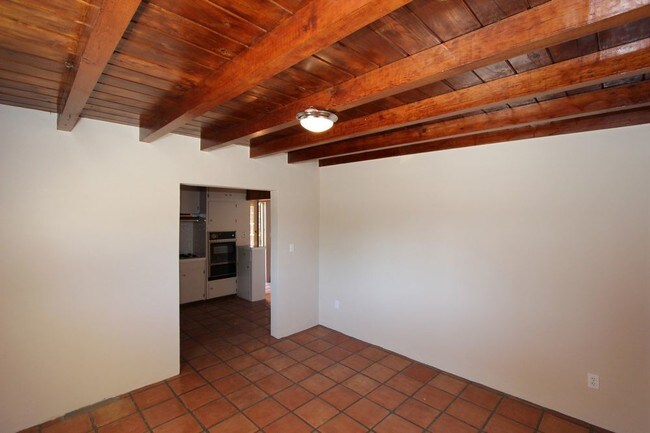 Building Photo - 3319 E Willard Street 3 Tucson AZ 85716