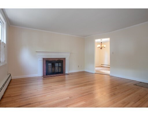 Building Photo - 46 Evergreen Rd