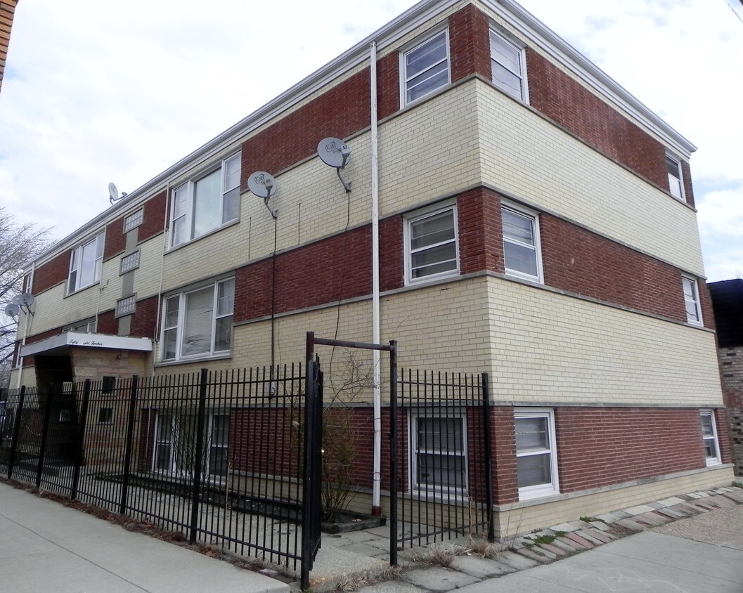 Building Photo - 5812 W 16th St