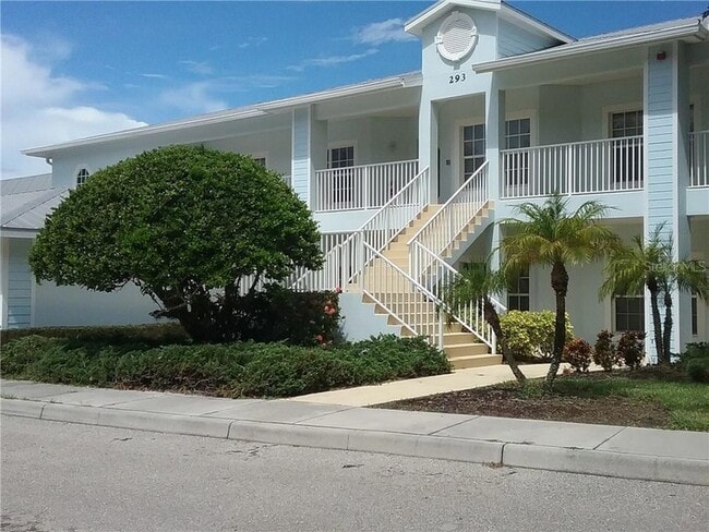 Foto del edificio - 293 Hidden Bay Dr